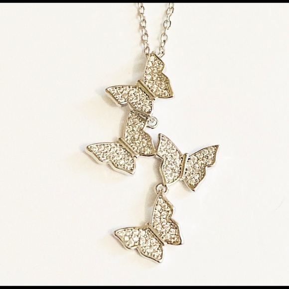 ⭐️SS pave Butterfly necklace - Picture 8 of 8